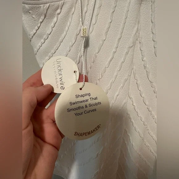 NWT Contours by Coco Reef High Neck One Piece Swimsuit Size 8 32 C Cup - Picture 7 of 11